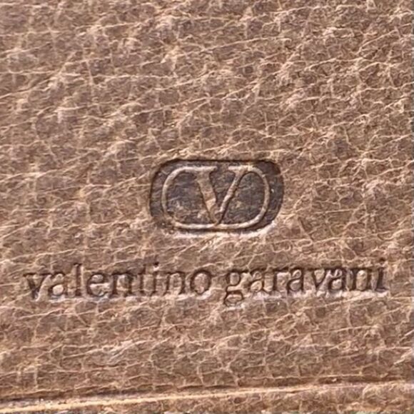 Vintage Designer Authentic Valentino Garavani Brown/Taupe Leather Wallet w/COA - Picture 4 of 13